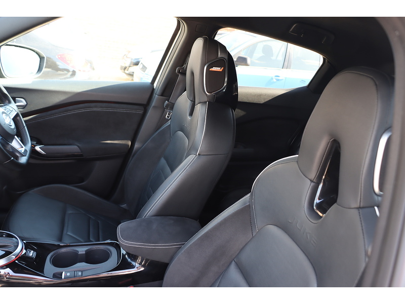 Nissan 1.0 DIG-T TEKNA+ SUV 5DR PETROL DCT AUTO HEATED SEATS SAT NAV BLUETOOTH STEREO APPLE CARPLAY REAR CAM PARKING AIDS 2 OWNERS 45000 MILES FSH 6 SERVICES 72-74 Mitcham Road
