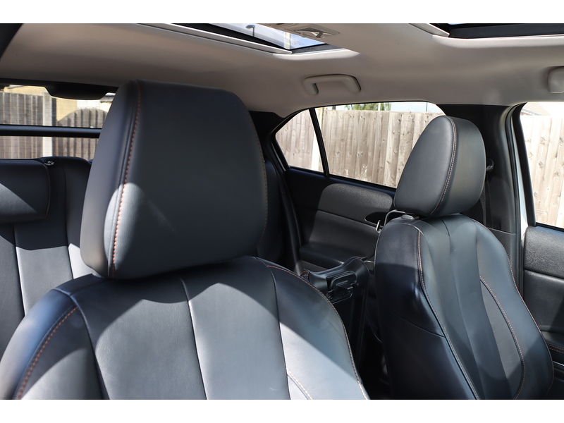 Mitsubishi 1.5T GPF 4 SUV 5DR PETROL CVT 4WD AUTO SUNROOF HEATED SEATS SAT NAV BLUETOOTH APPLE CARPLAY REAR CAM PARKING AIDS 2 OWNERS 79000 MILES FSH 5 SERVICES 72-74 Mitcham Road