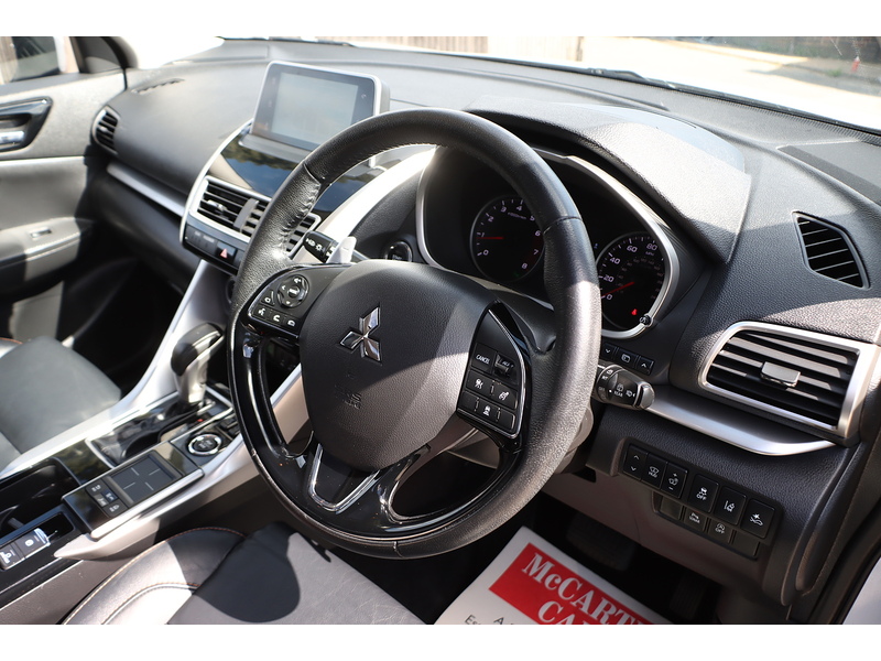 Mitsubishi 1.5T GPF 4 SUV 5DR PETROL CVT 4WD AUTO SUNROOF HEATED SEATS SAT NAV BLUETOOTH APPLE CARPLAY REAR CAM PARKING AIDS 2 OWNERS 79000 MILES FSH 5 SERVICES 72-74 Mitcham Road
