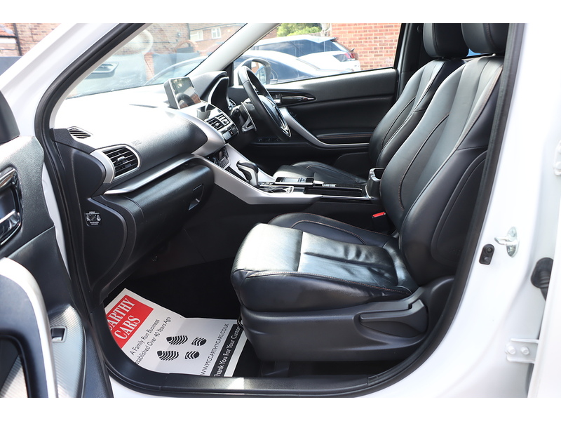 Mitsubishi 1.5T GPF 4 SUV 5DR PETROL CVT 4WD AUTO SUNROOF HEATED SEATS SAT NAV BLUETOOTH APPLE CARPLAY REAR CAM PARKING AIDS 2 OWNERS 79000 MILES FSH 5 SERVICES 72-74 Mitcham Road