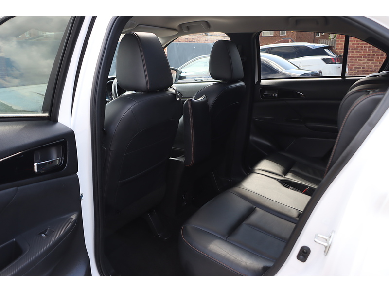 Mitsubishi 1.5T GPF 4 SUV 5DR PETROL CVT 4WD AUTO SUNROOF HEATED SEATS SAT NAV BLUETOOTH APPLE CARPLAY REAR CAM PARKING AIDS 2 OWNERS 79000 MILES FSH 5 SERVICES 72-74 Mitcham Road