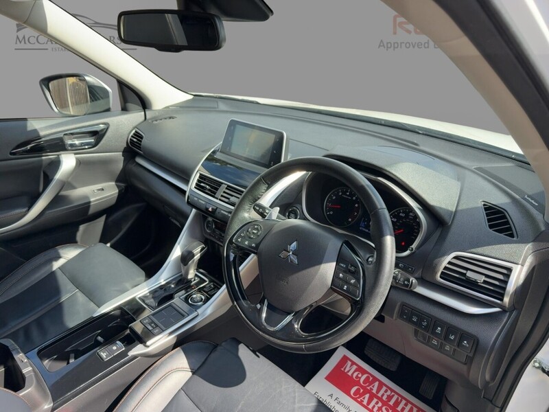 Mitsubishi 1.5T GPF 4 SUV 5DR PETROL CVT 4WD AUTO SUNROOF HEATED SEATS SAT NAV BLUETOOTH APPLE CARPLAY REAR CAM PARKING AIDS 2 OWNERS 79000 MILES FSH 5 SERVICES 72-74 Mitcham Road