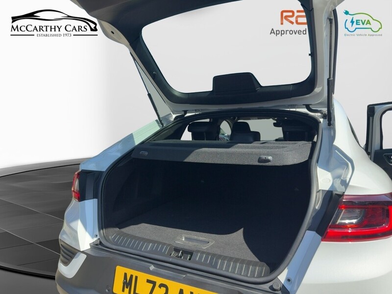 Renault 1.6 E-TECH R.S. LINE SUV 5DR PETROL HYBRID 2WD AUTO HEATED SEATS SATNAV BLUETOOTH APPLE CARPLAY REAR CAMERA PARKING AIDS 2 OWNERS ONLY 60000 MILES FSH 72-74 Mitcham Road