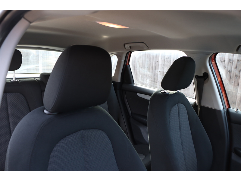 BMW 220I 2.0 GPF SE MPV 5DR PETROL DCT AUTO SAT NAV BLUETOOTH DAB STEREO CD PLAYER USB INPUT AIR CON PARKING AIDS ONLY 39000 MILES SH NO ULEZ CHARGE 72-74 Mitcham Road