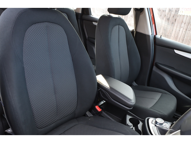 BMW 220I 2.0 GPF SE MPV 5DR PETROL DCT AUTO SAT NAV BLUETOOTH DAB STEREO CD PLAYER USB INPUT AIR CON PARKING AIDS ONLY 39000 MILES SH NO ULEZ CHARGE 72-74 Mitcham Road