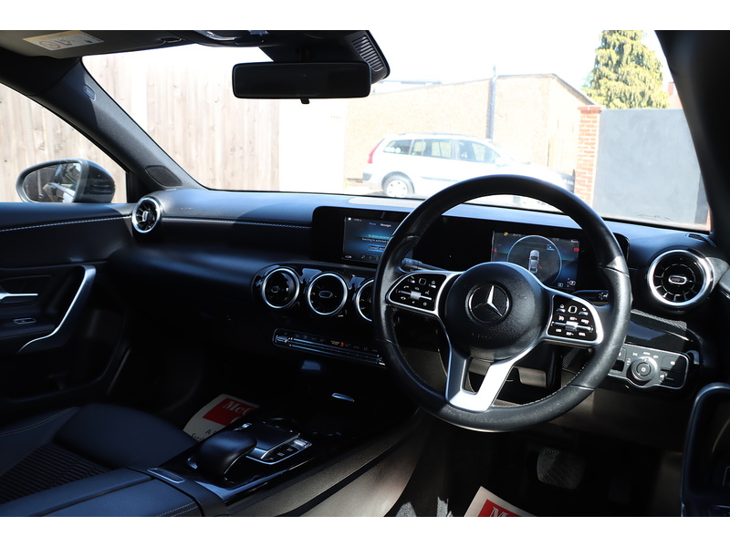 Mercedes-Benz A200 1.3 SPORT SALOON 4DR PETROL 7G-DCT AUTO SAT NAV BLUETOOTH DAB STEREO REAR CAMERA WITH PARKING AIDS JUST 2 OWNERS ONLY 67000 MILES FSH 5 SERVICES 72-74 Mitcham Road