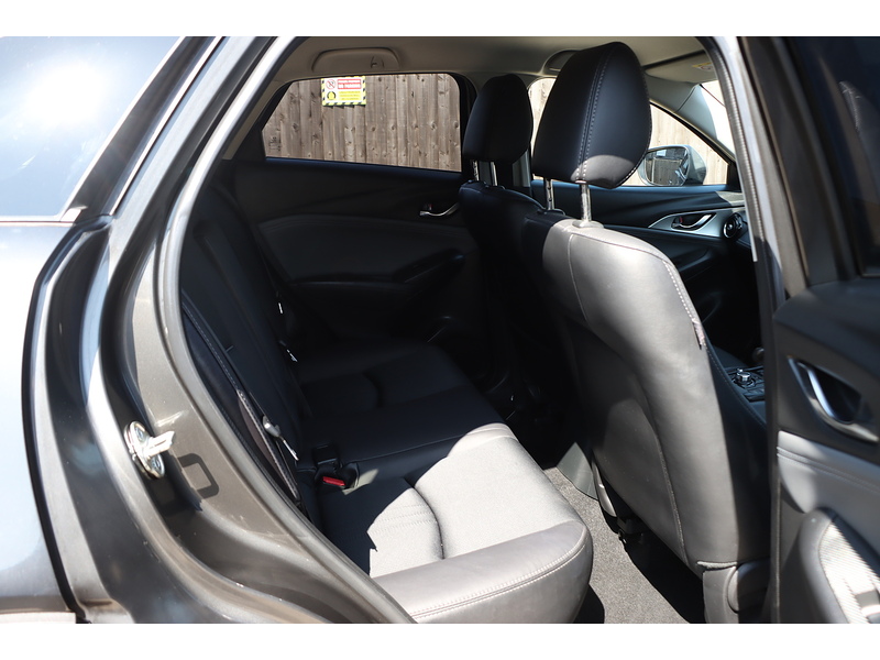 Mazda 2.0 SKYACTIV-G SPORT NAV+ SUV 5DR PETROL AUTO HEATED SEATS SAT NAV BLUETOOTH DAB STEREO REAR CAM PARKING AIDS 2 OWNERS ONLY 29000 MILES FSH 5 SERVICES 72-74 Mitcham Road