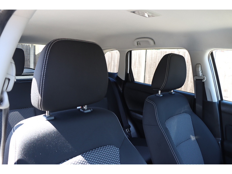 Suzuki 1.0 BOOSTERJET SZ-T SUV 5DR ALLGRIP PETROL MANUAL SAT NAV BLUETOOTH DAB RADIO APPLE CARPLAY REAR CAMERA PARKING AIDS JUST 2 OWNERS ONLY 61000 MILES SH 72-74 Mitcham Road