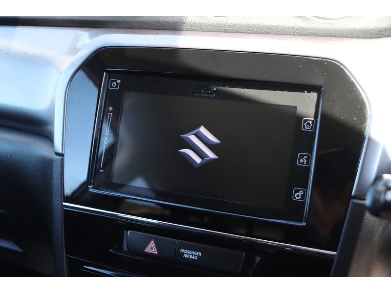 Suzuki 1.0 BOOSTERJET SZ-T SUV 5DR ALLGRIP PETROL MANUAL SAT NAV BLUETOOTH DAB RADIO APPLE CARPLAY REAR CAMERA PARKING AIDS JUST 2 OWNERS ONLY 61000 MILES SH 72-74 Mitcham Road
