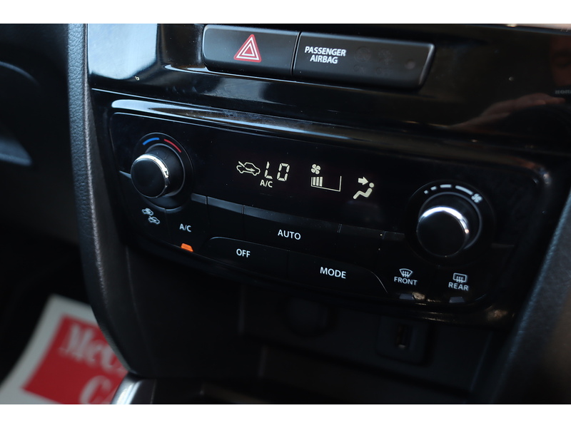 Suzuki 1.0 BOOSTERJET SZ-T SUV 5DR ALLGRIP PETROL MANUAL SAT NAV BLUETOOTH DAB RADIO APPLE CARPLAY REAR CAMERA PARKING AIDS JUST 2 OWNERS ONLY 61000 MILES SH 72-74 Mitcham Road