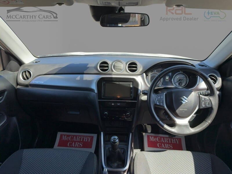 Suzuki 1.0 BOOSTERJET SZ-T SUV 5DR ALLGRIP PETROL MANUAL SAT NAV BLUETOOTH DAB RADIO APPLE CARPLAY REAR CAMERA PARKING AIDS JUST 2 OWNERS ONLY 61000 MILES SH 72-74 Mitcham Road