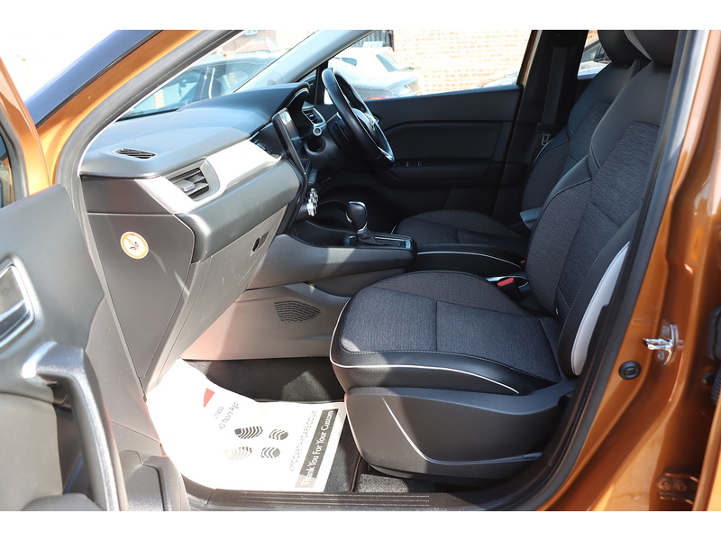 Renault 1.3 TCE BOSE LAUNCH EDITION SUV 5DR PETROL EDC AUTO SATNAV BLUETOOTH STEREO APPLE CARPLAY REAR CAMERA PARKING AIDS 2 OWNERS 42000 MILES FSH 6 SERVICES 72-74 Mitcham Road