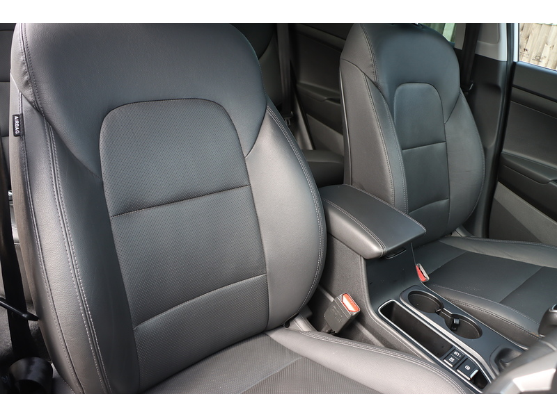 Hyundai 1.6 T-GDI PREMIUM SE SUV 5DR PETROL MANUAL SUNROOF HEATED SEATS SAT NAV BLUETOOTH APPLE CARPLAY REAR CAMERA 2 OWNERS ONLY 37000 MILES FSH 5 SERVICES 72-74 Mitcham Road