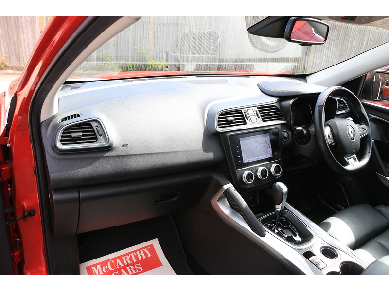Renault 1.3 TCE GT LINE SUV PETROL AUTO PAN ROOF HEATED SEATS SATNAV BLUETOOTH RADIO APPLE CARPLAY REAR CAMERA PARKING AIDS JUST 2 OWNERS ONLY 37000 MILES FSH 72-74 Mitcham Road