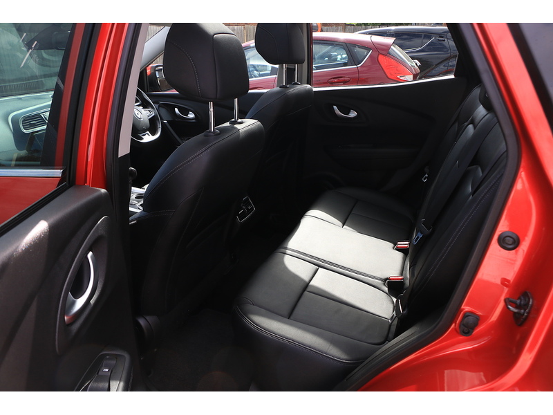 Renault 1.3 TCE GT LINE SUV PETROL AUTO PAN ROOF HEATED SEATS SATNAV BLUETOOTH RADIO APPLE CARPLAY REAR CAMERA PARKING AIDS JUST 2 OWNERS ONLY 37000 MILES FSH 72-74 Mitcham Road