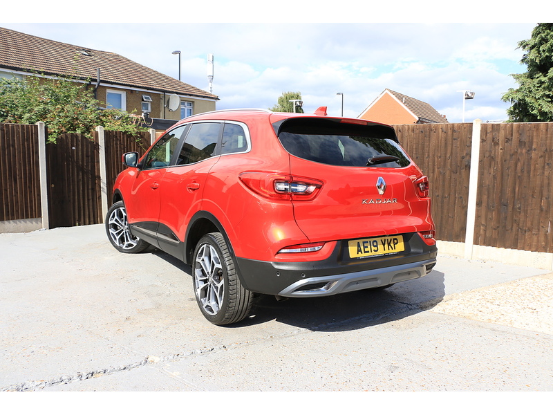 Renault 1.3 TCE GT LINE SUV PETROL AUTO PAN ROOF HEATED SEATS SATNAV BLUETOOTH RADIO APPLE CARPLAY REAR CAMERA PARKING AIDS JUST 2 OWNERS ONLY 37000 MILES FSH 72-74 Mitcham Road