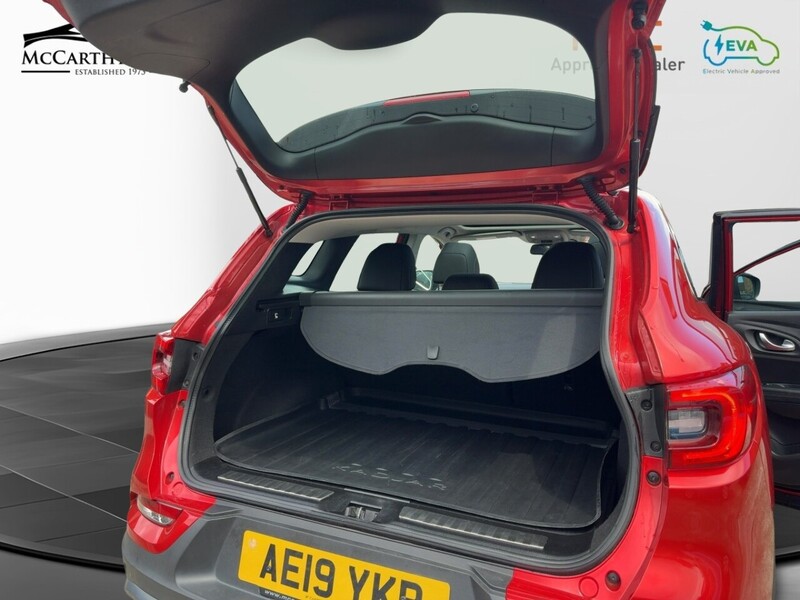 Renault 1.3 TCE GT LINE SUV PETROL AUTO PAN ROOF HEATED SEATS SATNAV BLUETOOTH RADIO APPLE CARPLAY REAR CAMERA PARKING AIDS JUST 2 OWNERS ONLY 37000 MILES FSH 72-74 Mitcham Road