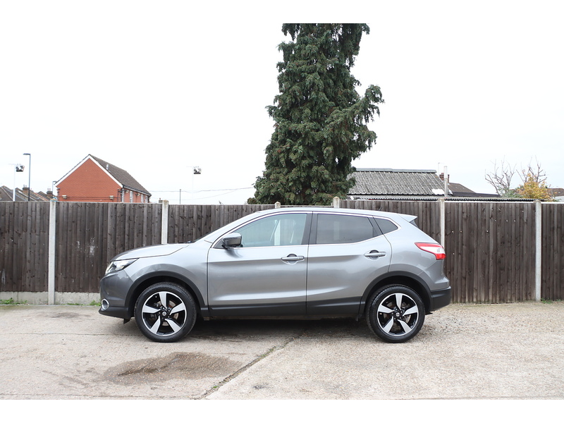 Nissan 1.2 DIG-T N-CONNECTA SUV 5DR PETROL 2WD MANUAL BLUETOOTH DAB STEREO CD PLAYER AUX INPUT PARKING AIDS ONLY 39000 MILES SH NO ULEZ CHARGE 72-74 Mitcham Road