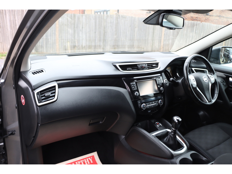 Nissan 1.2 DIG-T N-CONNECTA SUV 5DR PETROL 2WD MANUAL BLUETOOTH DAB STEREO CD PLAYER AUX INPUT PARKING AIDS ONLY 39000 MILES SH NO ULEZ CHARGE 72-74 Mitcham Road