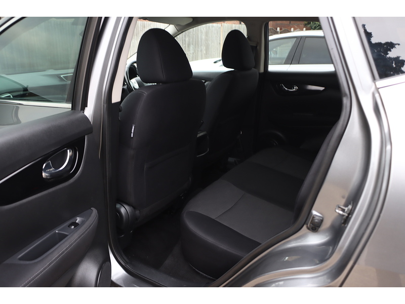 Nissan 1.2 DIG-T N-CONNECTA SUV 5DR PETROL 2WD MANUAL BLUETOOTH DAB STEREO CD PLAYER AUX INPUT PARKING AIDS ONLY 39000 MILES SH NO ULEZ CHARGE 72-74 Mitcham Road