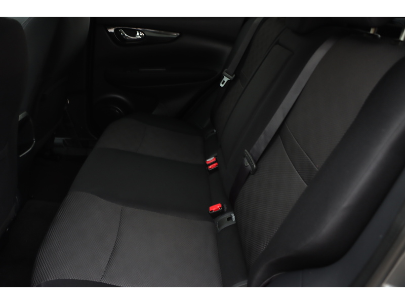 Nissan 1.2 DIG-T N-CONNECTA SUV 5DR PETROL 2WD MANUAL BLUETOOTH DAB STEREO CD PLAYER AUX INPUT PARKING AIDS ONLY 39000 MILES SH NO ULEZ CHARGE 72-74 Mitcham Road