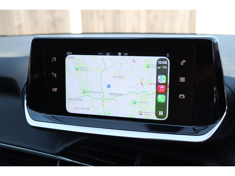 Peugeot 1.2 PURETECH ALLURE PREMIUM HATCHBACK 5DR PETROL EAT AUTO SAT NAV BLUETOOTH APPLE CARPLAY REAR CAMERA PARKING AIDS 1 OWNER FROM NEW 27000 MILES FSH 72-74 Mitcham Road
