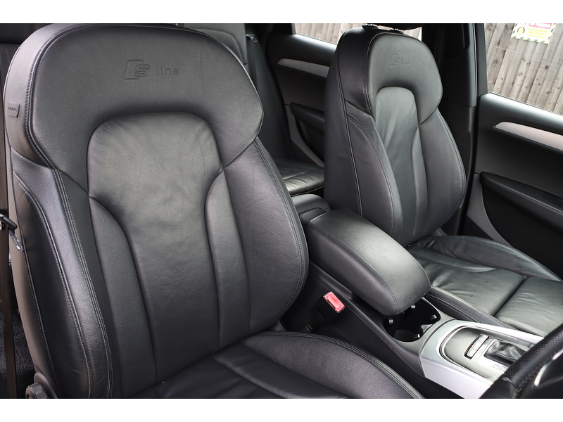Audi 2.0 TFSI S line Special Edition SUV 5dr Petrol S Tronic quattro Euro 5 (211 ps) 72-74 Mitcham Road