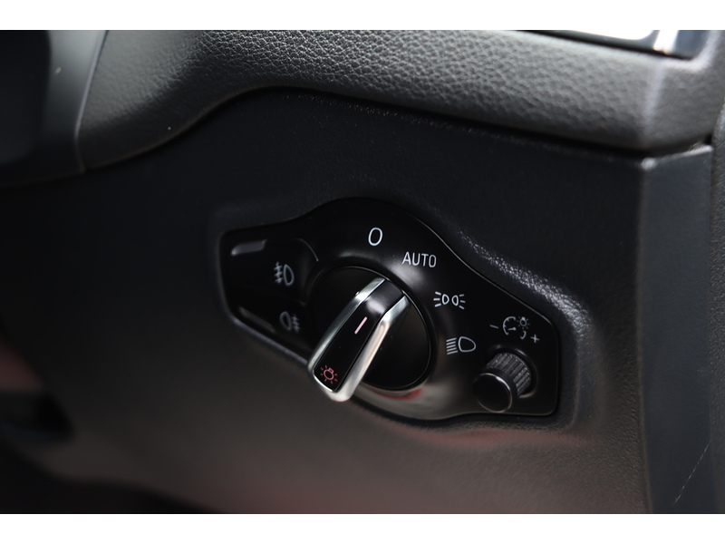 Audi 2.0 TFSI S line Special Edition SUV 5dr Petrol S Tronic quattro Euro 5 (211 ps) 72-74 Mitcham Road