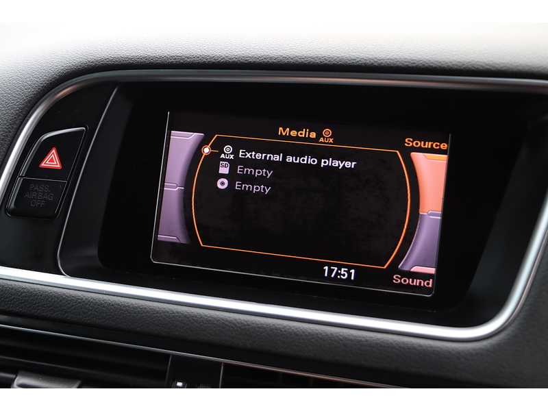 Audi 2.0 TFSI S line Special Edition SUV 5dr Petrol S Tronic quattro Euro 5 (211 ps) 72-74 Mitcham Road