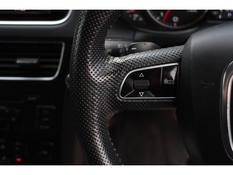 Audi 2.0 TFSI S line Special Edition SUV 5dr Petrol S Tronic quattro Euro 5 (211 ps) 72-74 Mitcham Road