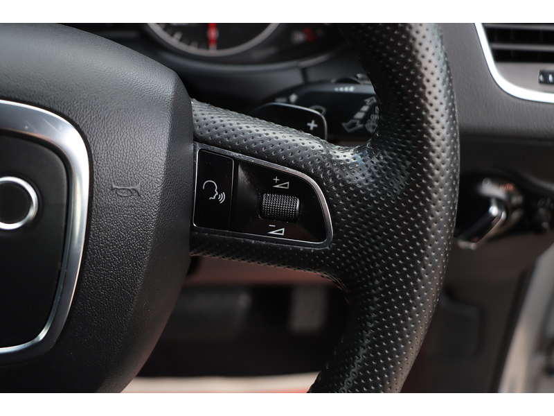 Audi 2.0 TFSI S line Special Edition SUV 5dr Petrol S Tronic quattro Euro 5 (211 ps) 72-74 Mitcham Road
