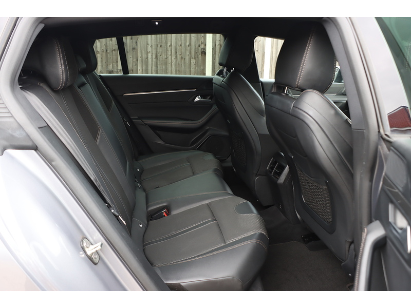 Peugeot 1.6 PURETECH GT LINE ESTATE 5DR PETROL EAT AUTO HEATED SEATS SAT NAV BLUETOOTH DAB STEREO APPLE CARPLAY REAR CAMERA PARKING AIDS ONLY 69000 MILES SH 72-74 Mitcham Road