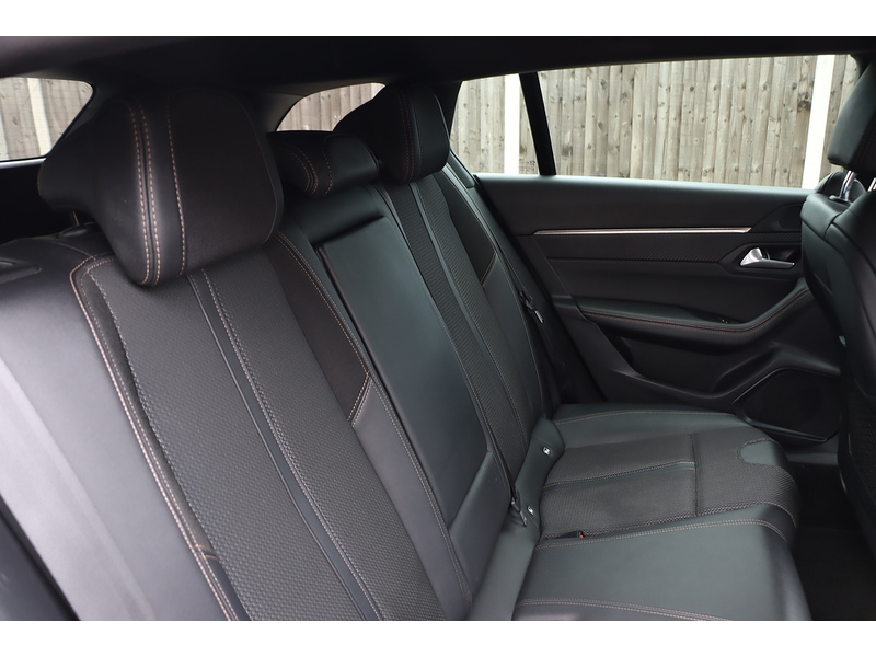 Peugeot 1.6 PURETECH GT LINE ESTATE 5DR PETROL EAT AUTO HEATED SEATS SAT NAV BLUETOOTH DAB STEREO APPLE CARPLAY REAR CAMERA PARKING AIDS ONLY 69000 MILES SH 72-74 Mitcham Road