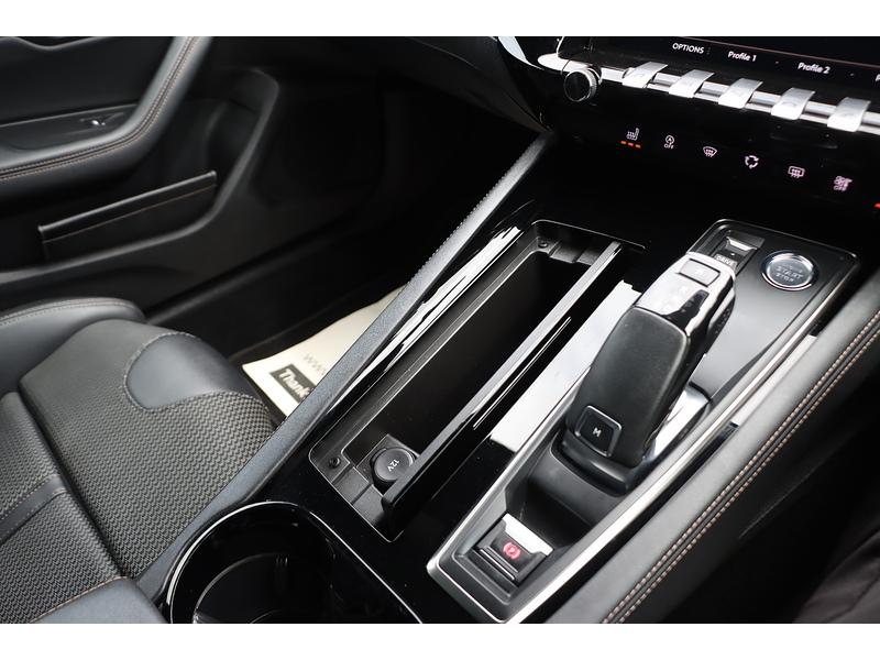 Peugeot 1.6 PURETECH GT LINE ESTATE 5DR PETROL EAT AUTO HEATED SEATS SAT NAV BLUETOOTH DAB STEREO APPLE CARPLAY REAR CAMERA PARKING AIDS ONLY 69000 MILES SH 72-74 Mitcham Road