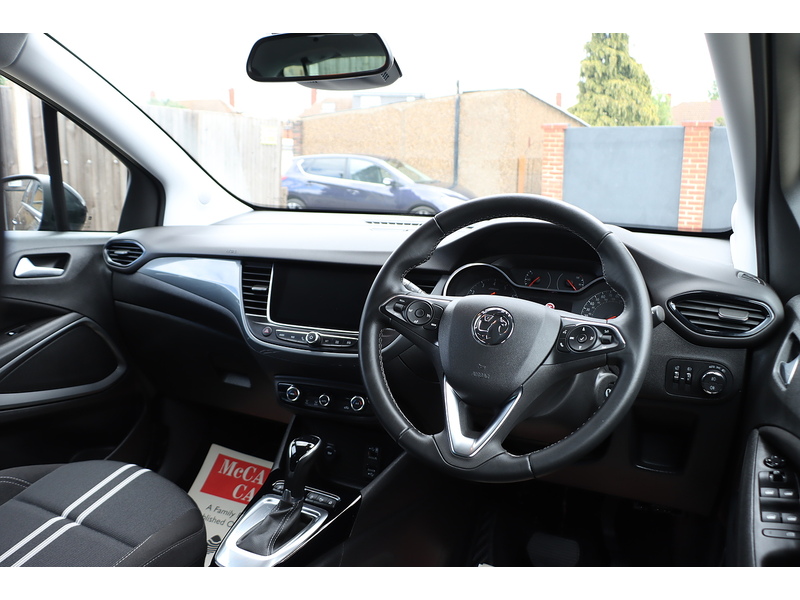 Vauxhall 1.2 TURBO GS SUV 5DR PETROL AUTO SATNAV BLUETOOTH DAB RADIO APPLE CARPLAY REAR CAMERA PARKING AIDS 1 OWNER FROM NEW ONLY 3500 MILES FSH NO ULEZ CHARGE 72-74 Mitcham Road