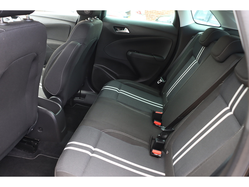 Vauxhall 1.2 TURBO GS SUV 5DR PETROL AUTO SATNAV BLUETOOTH DAB RADIO APPLE CARPLAY REAR CAMERA PARKING AIDS 1 OWNER FROM NEW ONLY 3500 MILES FSH NO ULEZ CHARGE 72-74 Mitcham Road