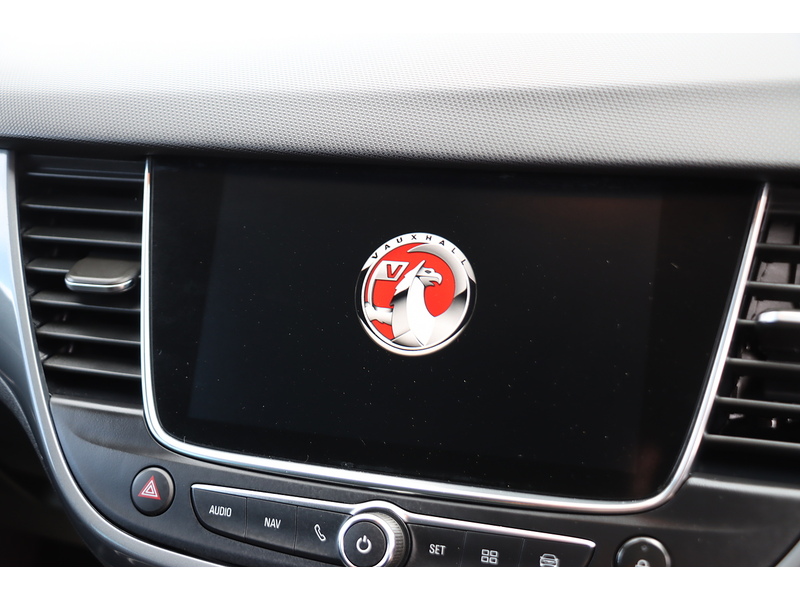 Vauxhall 1.2 TURBO GS SUV 5DR PETROL AUTO SATNAV BLUETOOTH DAB RADIO APPLE CARPLAY REAR CAMERA PARKING AIDS 1 OWNER FROM NEW ONLY 3500 MILES FSH NO ULEZ CHARGE 72-74 Mitcham Road