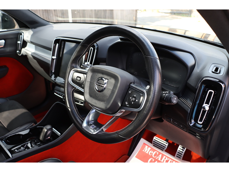 Volvo 1.5H T5 TWIN ENGINE RECHARGE 10.7KWH R-DESIGN SUV 5DR PETROL PLUG-IN HYBRID AUTO SUNROOF HEATED SEATS SATNAV BLUETOOTH APPLE CARPLAY JUST 2 OWNERS FSH 72-74 Mitcham Road