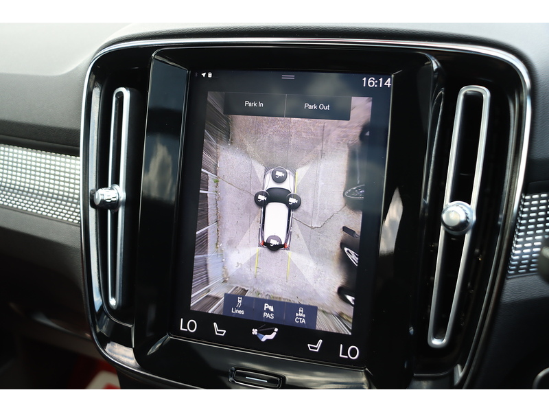 Volvo 1.5H T5 TWIN ENGINE RECHARGE 10.7KWH R-DESIGN SUV 5DR PETROL PLUG-IN HYBRID AUTO SUNROOF HEATED SEATS SATNAV BLUETOOTH APPLE CARPLAY JUST 2 OWNERS FSH 72-74 Mitcham Road