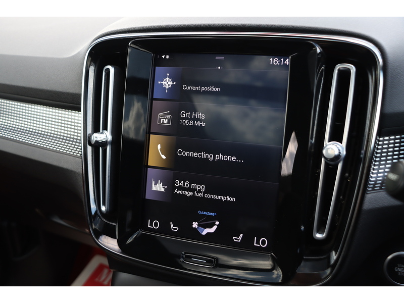 Volvo 1.5H T5 TWIN ENGINE RECHARGE 10.7KWH R-DESIGN SUV 5DR PETROL PLUG-IN HYBRID AUTO SUNROOF HEATED SEATS SATNAV BLUETOOTH APPLE CARPLAY JUST 2 OWNERS FSH 72-74 Mitcham Road