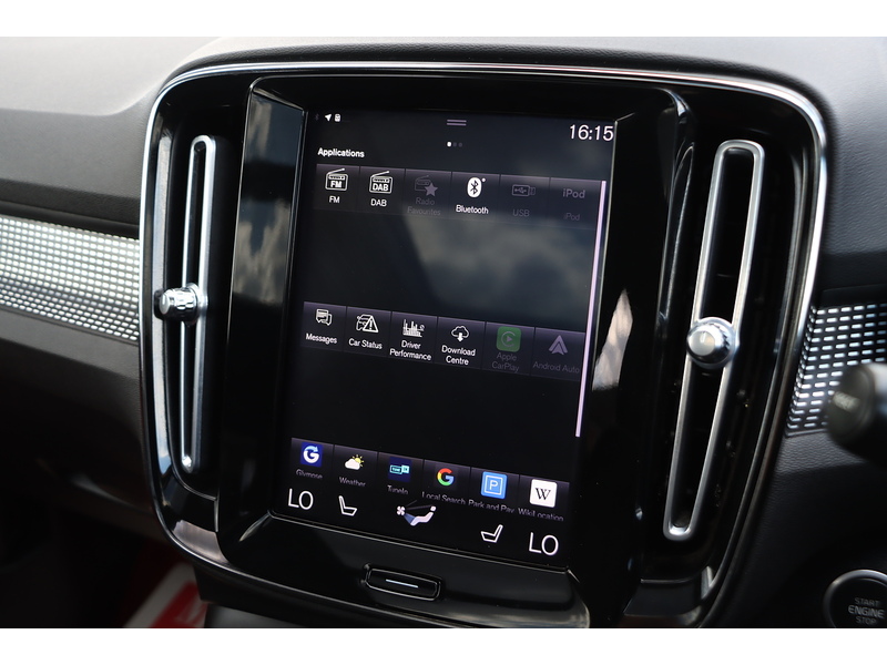 Volvo 1.5H T5 TWIN ENGINE RECHARGE 10.7KWH R-DESIGN SUV 5DR PETROL PLUG-IN HYBRID AUTO SUNROOF HEATED SEATS SATNAV BLUETOOTH APPLE CARPLAY JUST 2 OWNERS FSH 72-74 Mitcham Road