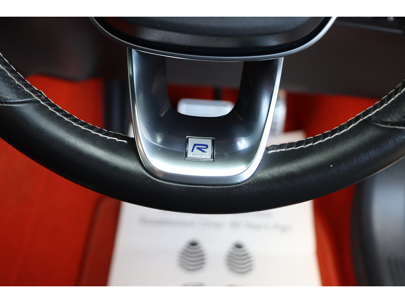 Volvo 1.5H T5 TWIN ENGINE RECHARGE 10.7KWH R-DESIGN SUV 5DR PETROL PLUG-IN HYBRID AUTO SUNROOF HEATED SEATS SATNAV BLUETOOTH APPLE CARPLAY JUST 2 OWNERS FSH 72-74 Mitcham Road