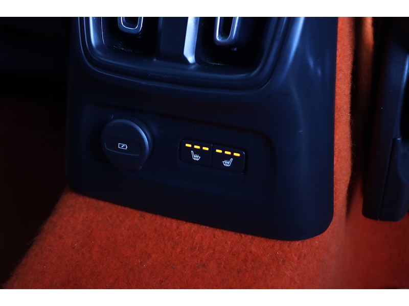 Volvo 1.5H T5 TWIN ENGINE RECHARGE 10.7KWH R-DESIGN SUV 5DR PETROL PLUG-IN HYBRID AUTO SUNROOF HEATED SEATS SATNAV BLUETOOTH APPLE CARPLAY JUST 2 OWNERS FSH 72-74 Mitcham Road