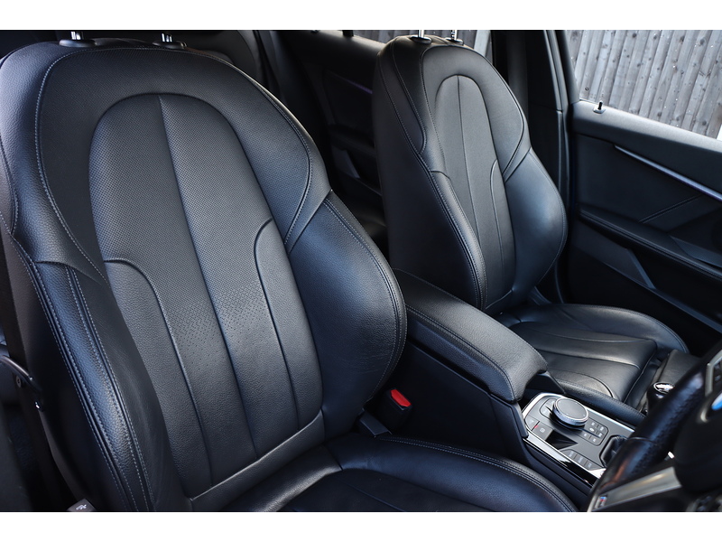BMW 1.5 M SPORT 5DR HATCHBACK PETROL MANUAL HEATED SEATS SAT NAV BLUETOOTH DAB STEREO APPLE CARPLAY REAR CAMERA PARKING AIDS 2 OWNERS ONLY 49000 MILES FSH 72-74 Mitcham Road