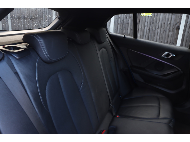 BMW 1.5 M SPORT 5DR HATCHBACK PETROL MANUAL HEATED SEATS SAT NAV BLUETOOTH DAB STEREO APPLE CARPLAY REAR CAMERA PARKING AIDS 2 OWNERS ONLY 49000 MILES FSH 72-74 Mitcham Road