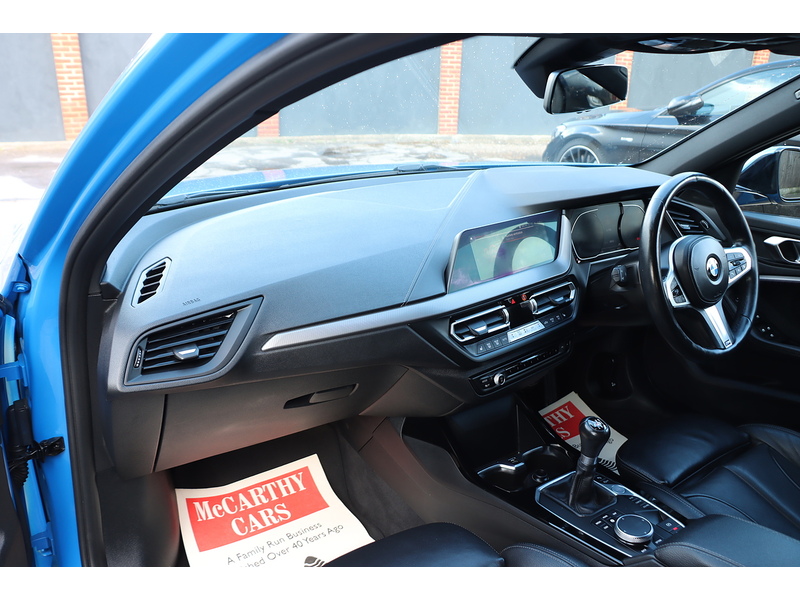 BMW 1.5 M SPORT 5DR HATCHBACK PETROL MANUAL HEATED SEATS SAT NAV BLUETOOTH DAB STEREO APPLE CARPLAY REAR CAMERA PARKING AIDS 2 OWNERS ONLY 49000 MILES FSH 72-74 Mitcham Road