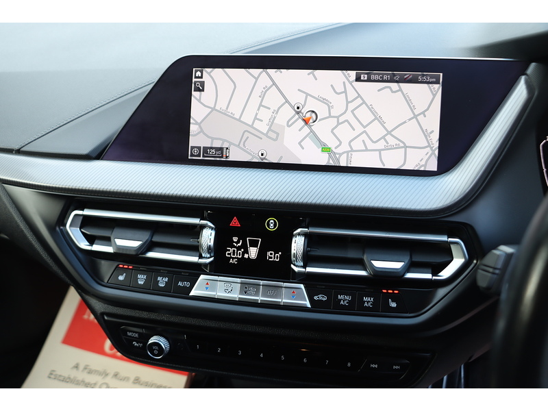 BMW 1.5 M SPORT 5DR HATCHBACK PETROL MANUAL HEATED SEATS SAT NAV BLUETOOTH DAB STEREO APPLE CARPLAY REAR CAMERA PARKING AIDS 2 OWNERS ONLY 49000 MILES FSH 72-74 Mitcham Road