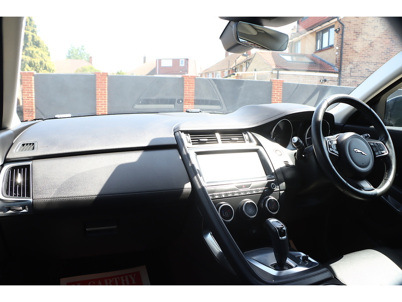 Jaguar 2.0 P250 S SUV 5DR PETROL AWD AUTO PAN ROOF HEATED SEATS SAT NAV BLUETOOTH APPLE CARPLAY REAR CAMERA PARKING AIDS 2 OWNERS 65000 MILES FSH 7 SERVICES 92-96 Mitcham Road