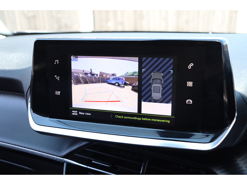 Peugeot 1.2 PURETECH ALLURE PREMIUM SUV 5DR PETROL MANUAL SAT NAV BLUETOOTH DAB STEREO APPLE CARPLAY REAR CAMERA PARKING AIDS 1 OWNER FROM NEW 60000 MILES SH 72-74 Mitcham Road