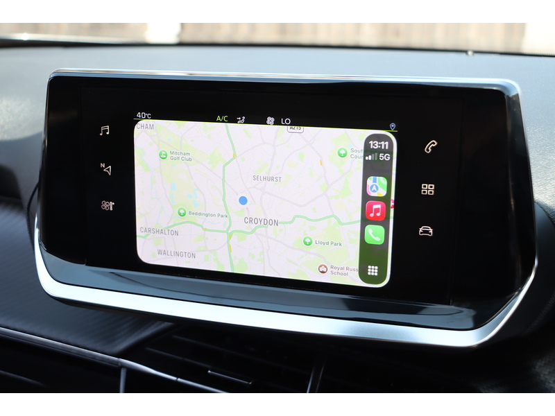 Peugeot 1.2 PURETECH ALLURE PREMIUM SUV 5DR PETROL MANUAL SAT NAV BLUETOOTH DAB STEREO APPLE CARPLAY REAR CAMERA PARKING AIDS 1 OWNER FROM NEW 60000 MILES SH 72-74 Mitcham Road